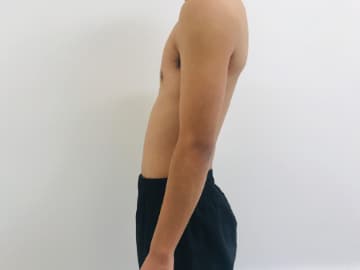 寝起きに腰が痛くなるのは反り腰が原因かも！？