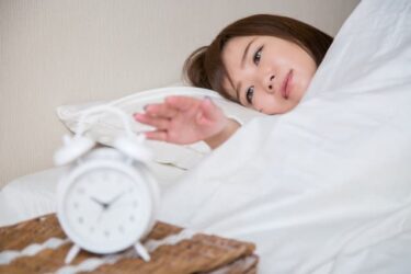 眠りが浅い人のための深く眠る方法